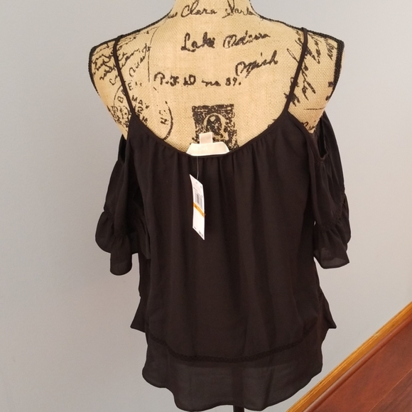 Michael Kors Cold Shoulder Top! - Picture 2 of 4